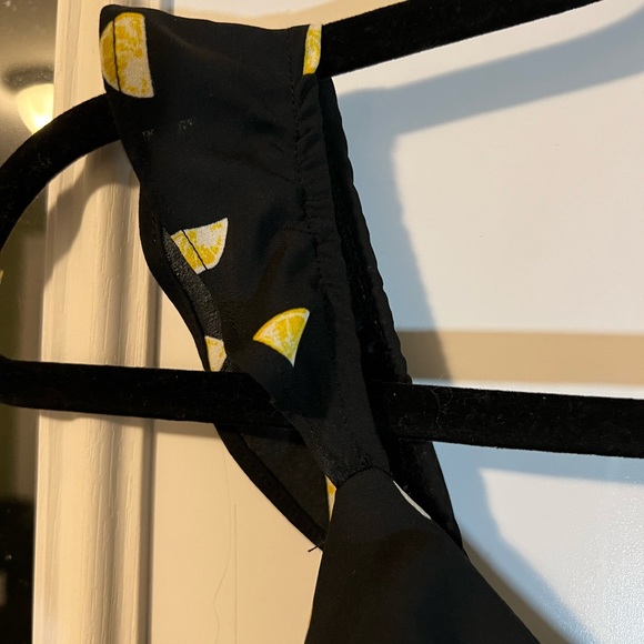 Forever 21 lemon dress. Size small. - Picture 7 of 9